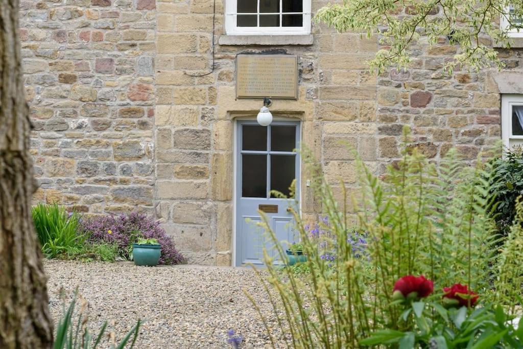 10 Bed Stunning House In Village, With Hot Tub Ovingham エクステリア 写真