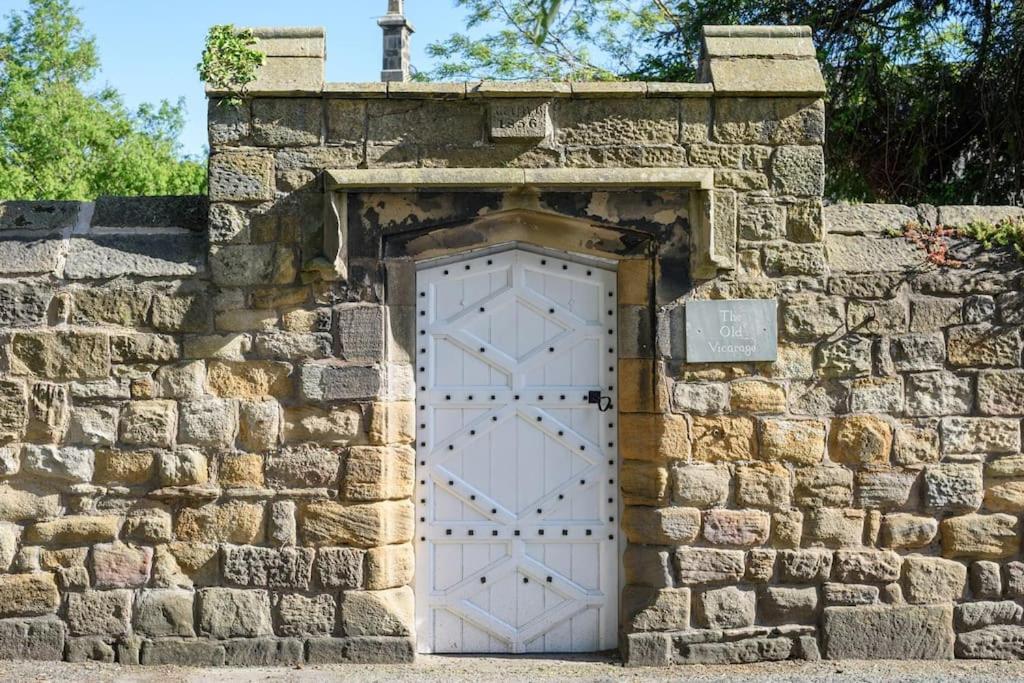 10 Bed Stunning House In Village, With Hot Tub Ovingham エクステリア 写真